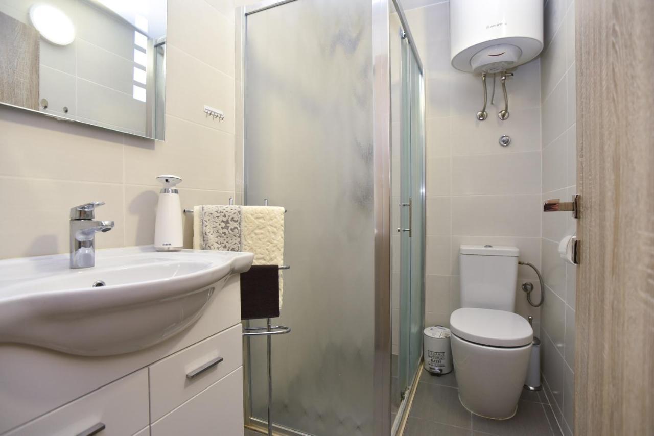 Palm Square Apartment 2 บุดวา ภายนอก รูปภาพ