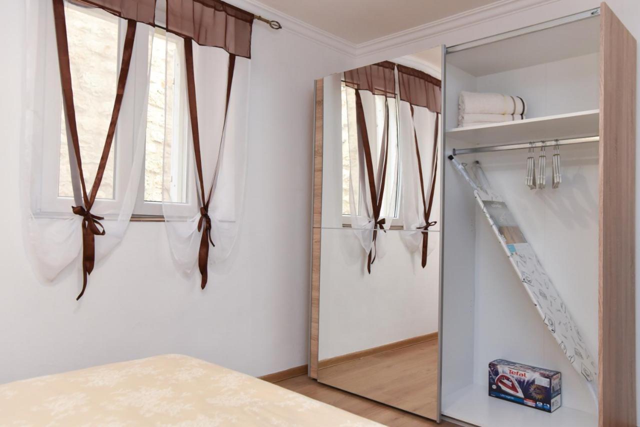 Palm Square Apartment 2 บุดวา ภายนอก รูปภาพ